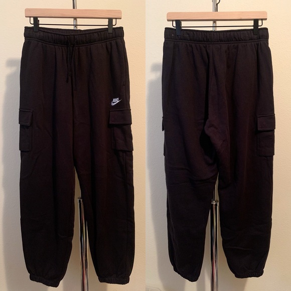 Nike Pants - Nike Cargo Sweatpants.